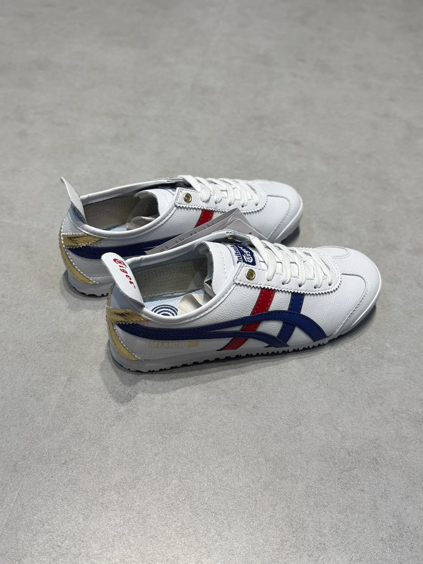 Women's Sneakers ASICS 18192629