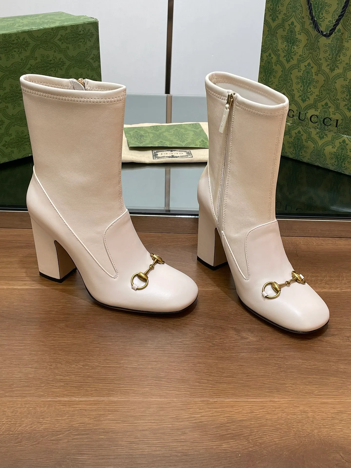 Women's Booties GUCCI 18083285