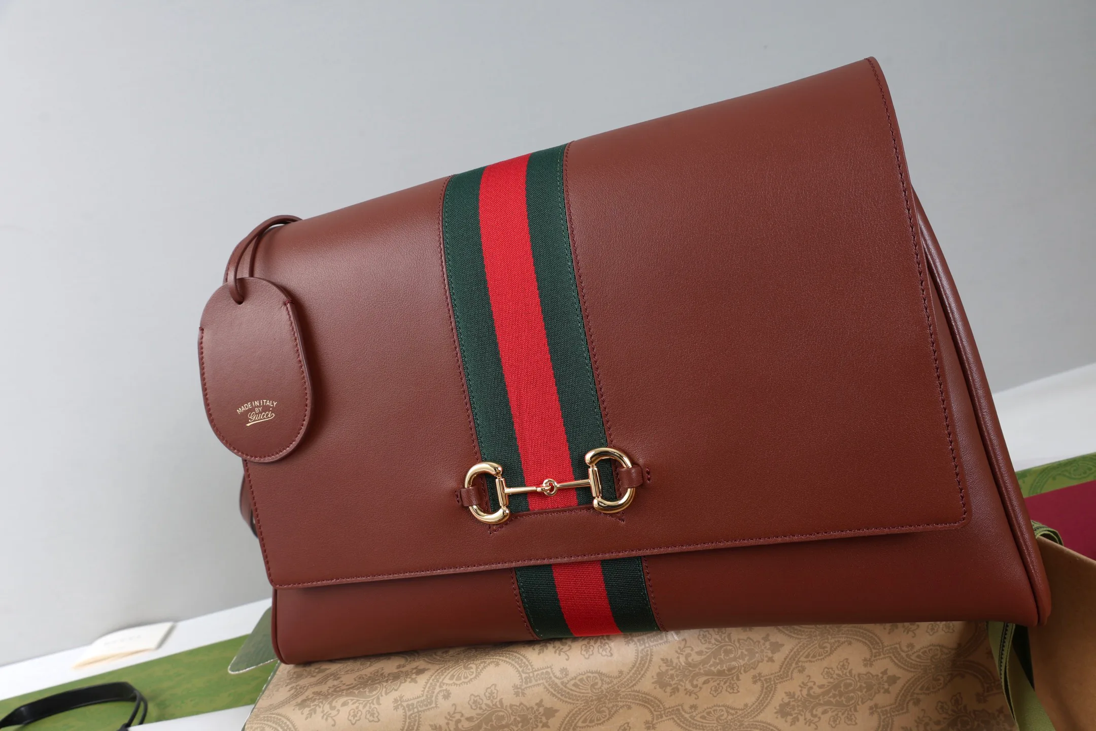 Women's Classic Handbags GUCCI 18250586