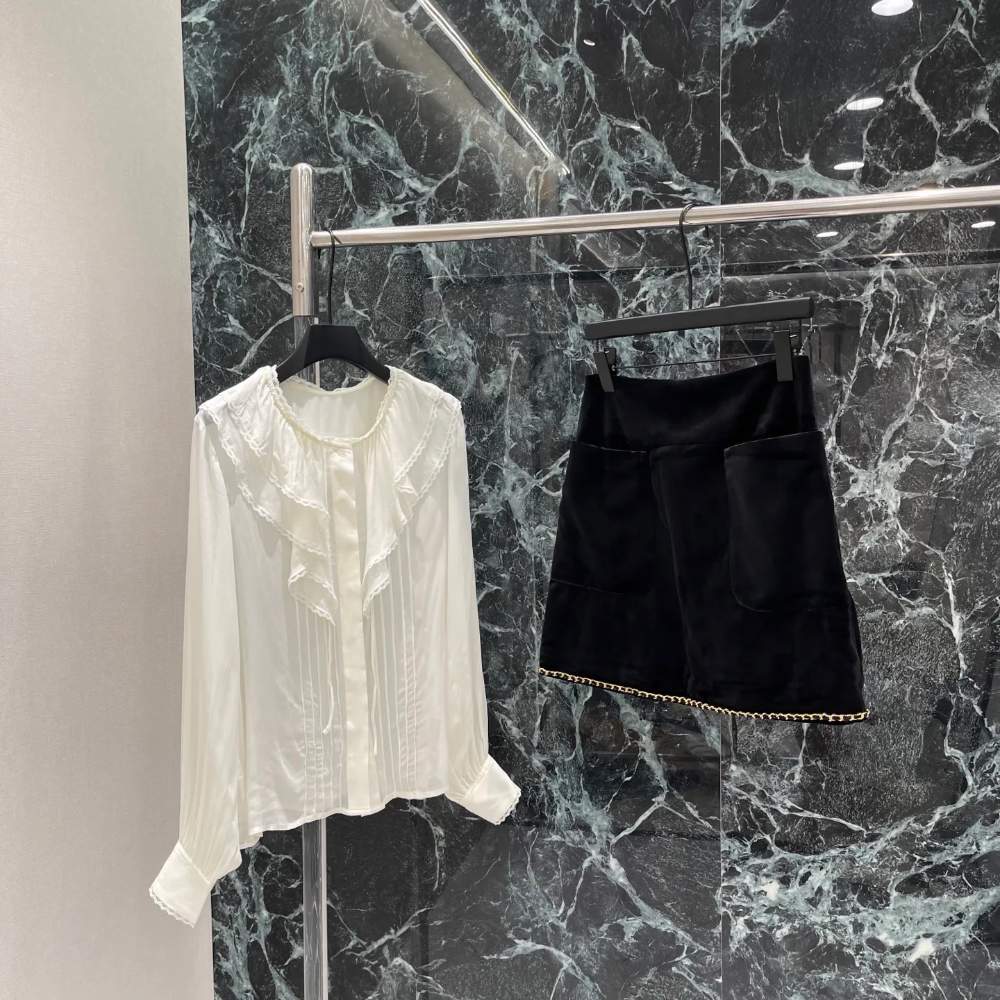 Women's Skirts CHANEL 18460308