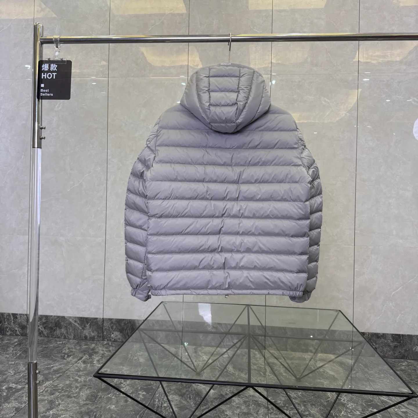 Women's Jackets And Down Jackets MONCLER 17919909