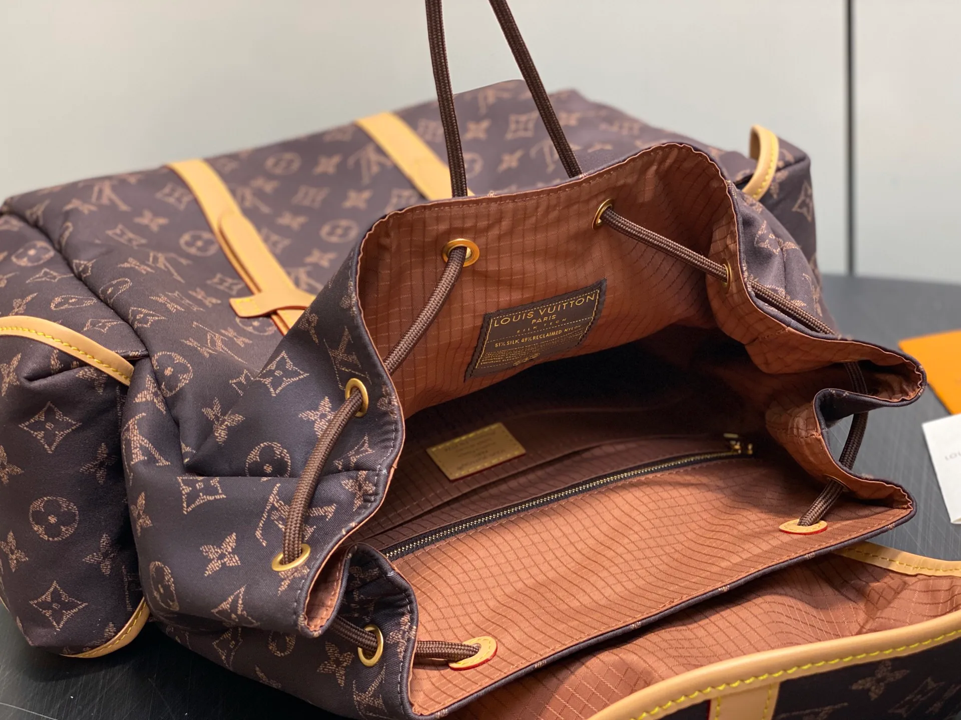 Women's Backpacks LOUIS VUITTON 18240340