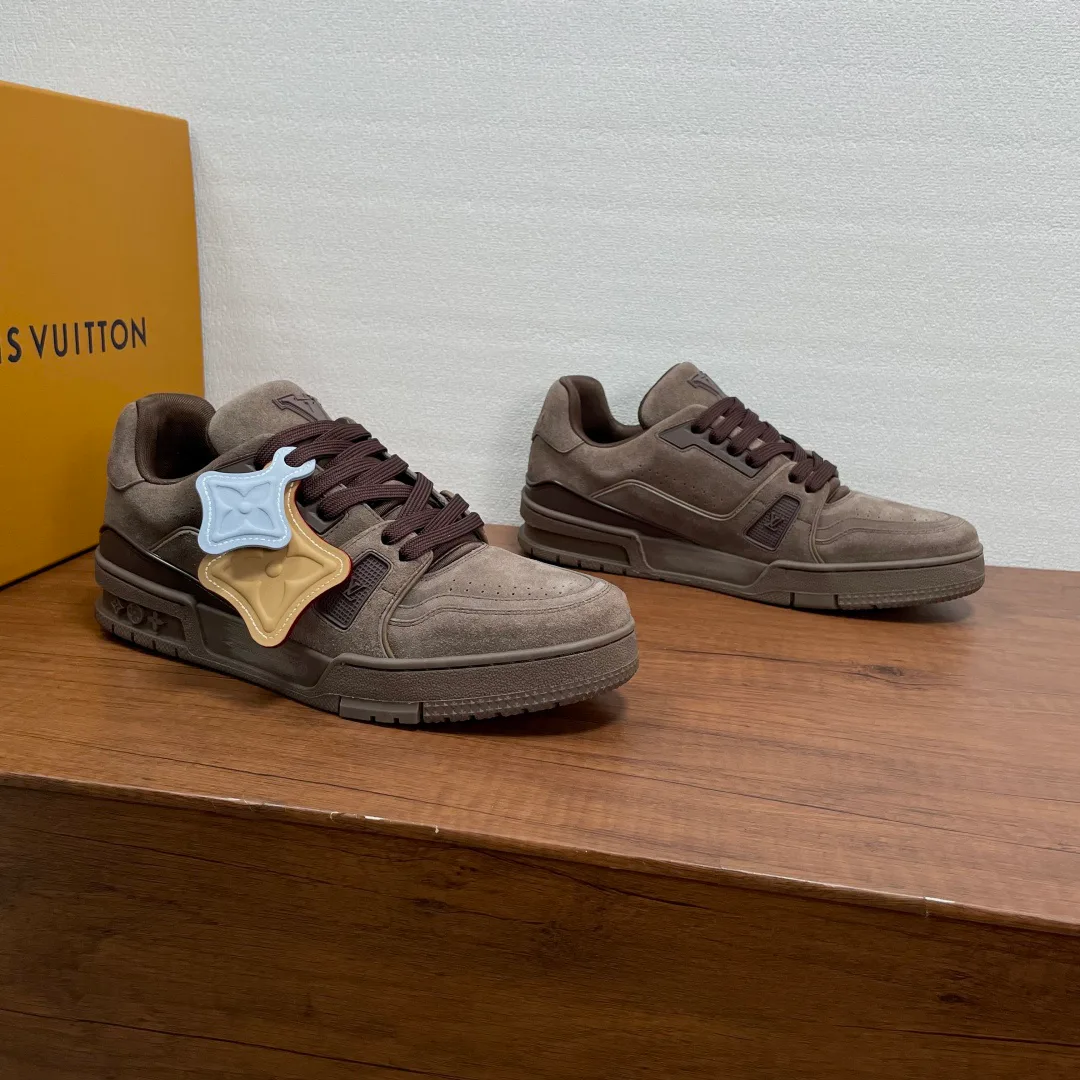 Men's Sneakers LOUIS VUITTON 17461093
