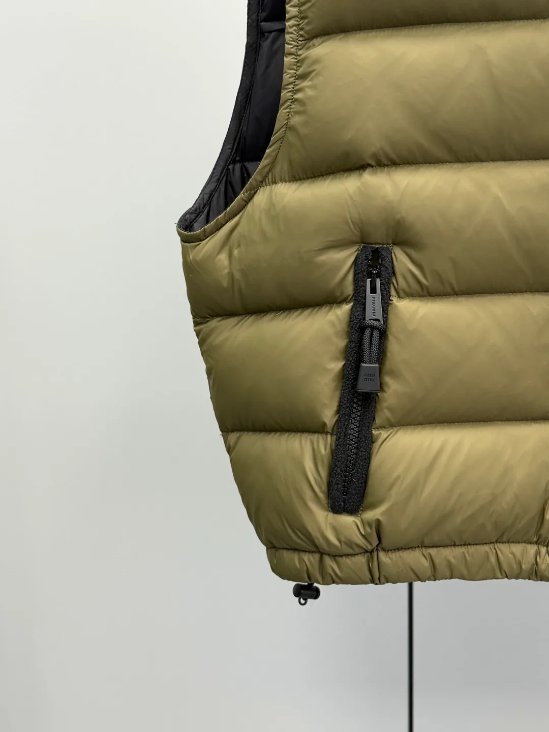 Women's Vests MIU MIU 17920939