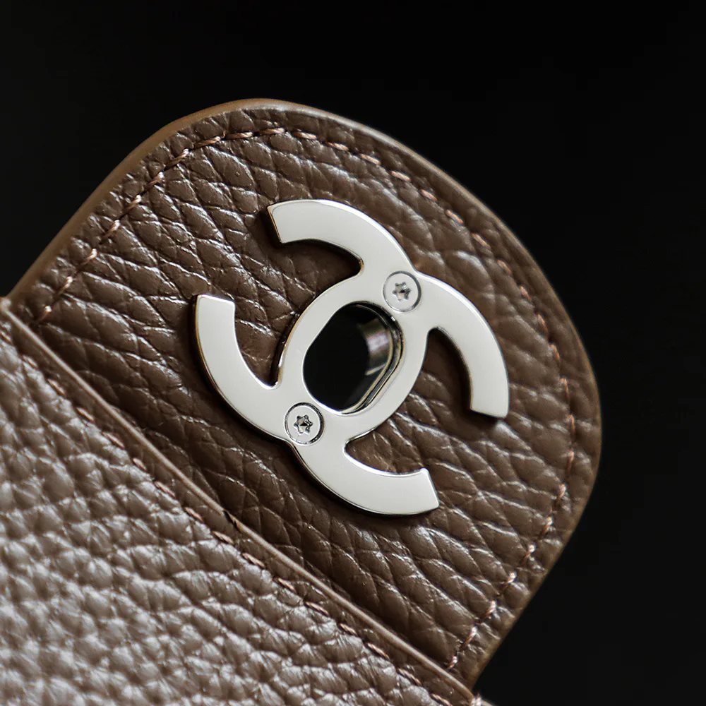 Women's Classic Handbags CHANEL 17823652
