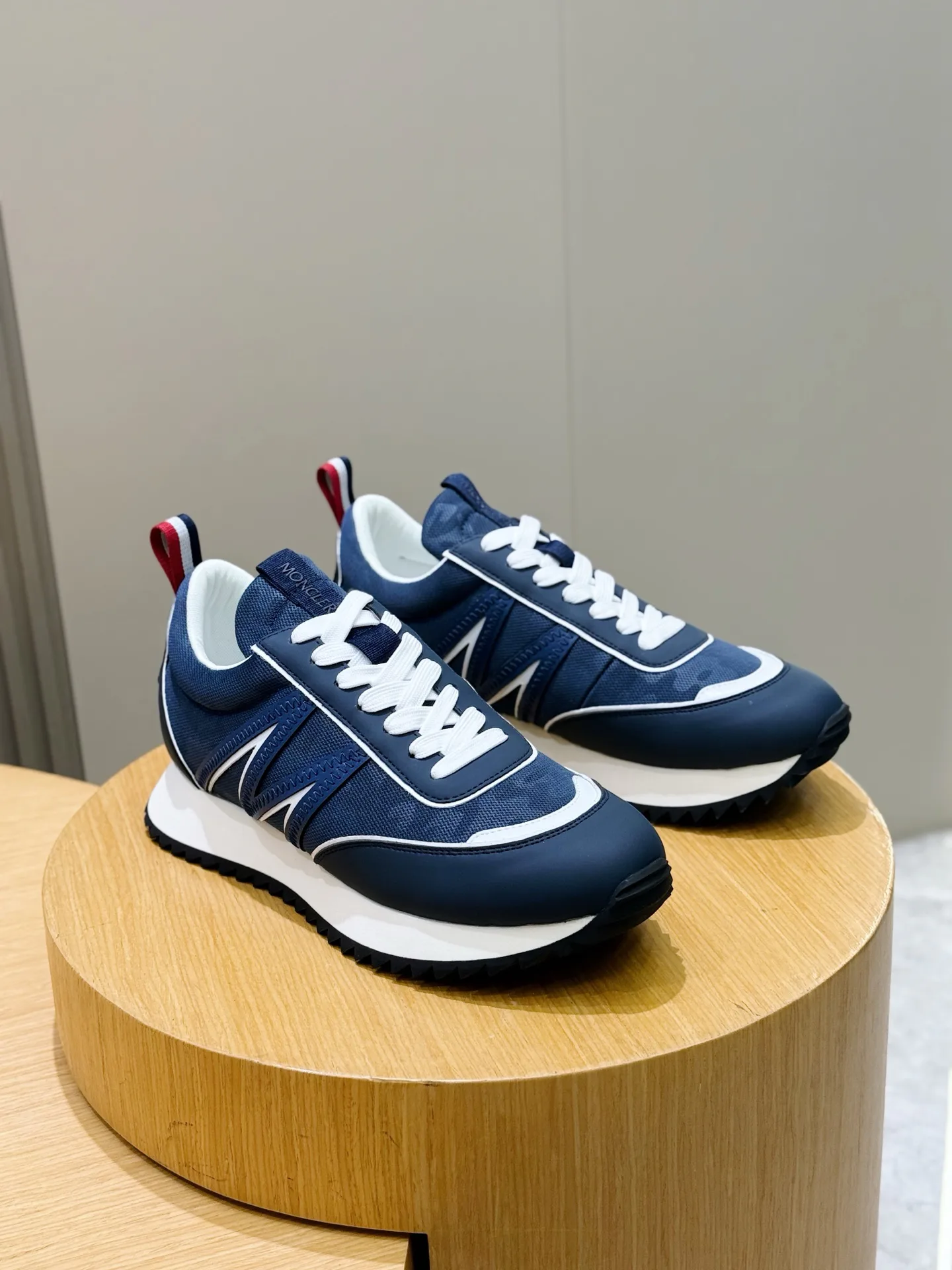 Men's Sneakers MONCLER 18101509
