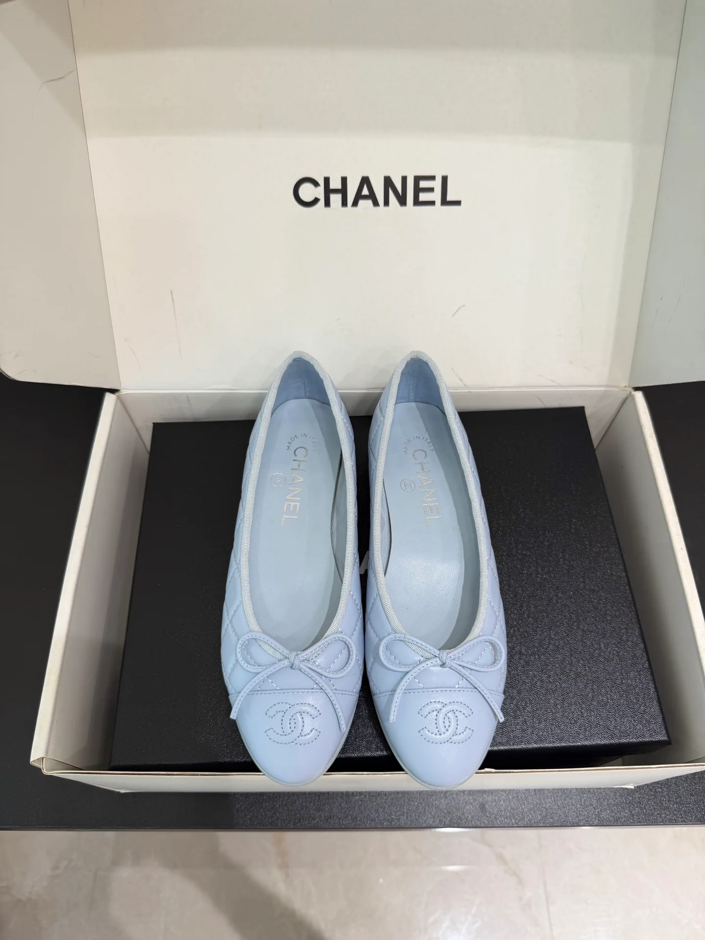 Women's Ballet Flats CHANEL 17956378