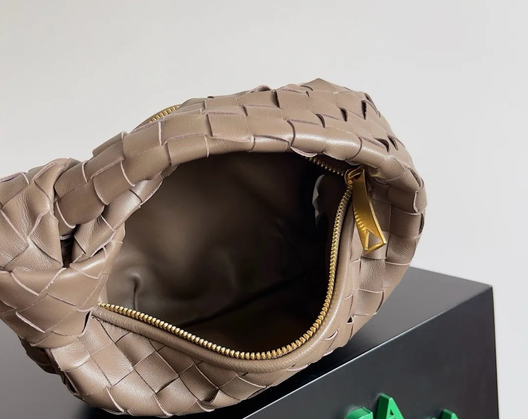 Women's Classic Handbags BOTTEGA VENETA 17489387