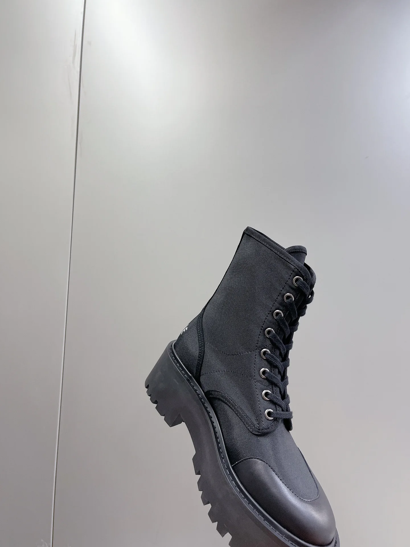 Women's Ankle Boots CELINE 18005924
