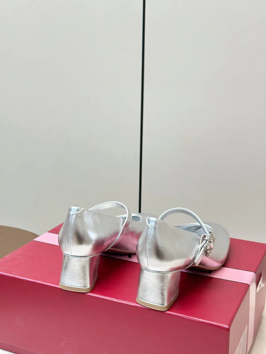 Women's Heels ROGER VIVIER 18397609