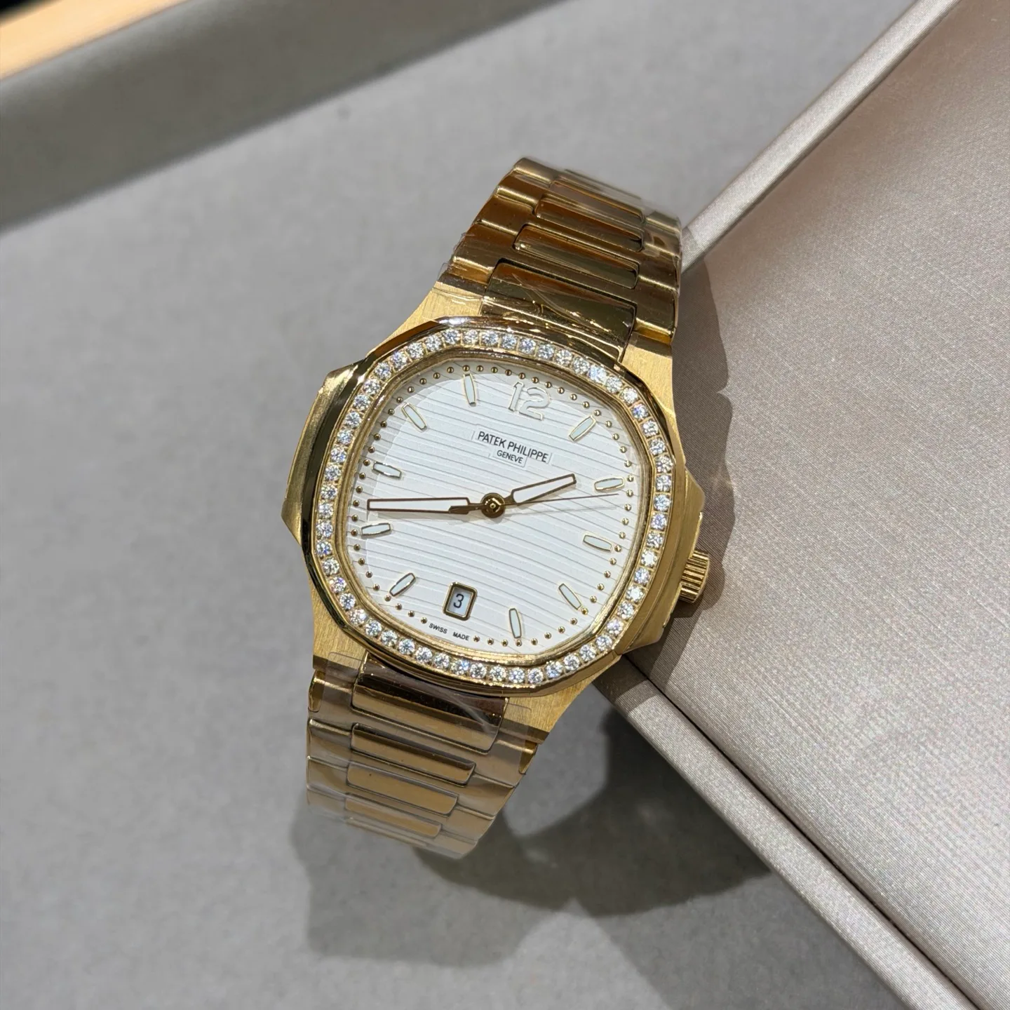 Women's Watches PATEK PHILIPPE 18362045