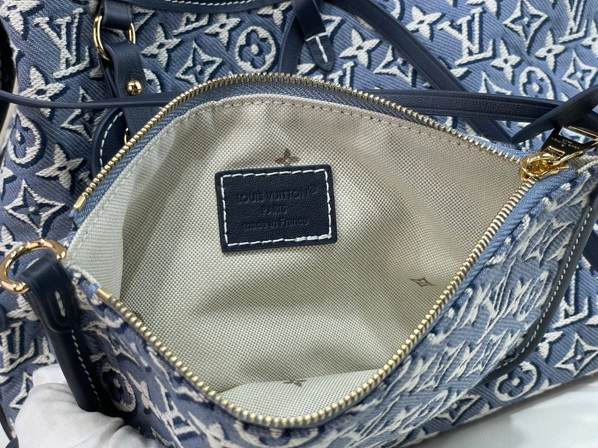 Women's Classic Handbags LOUIS VUITTON 17855097