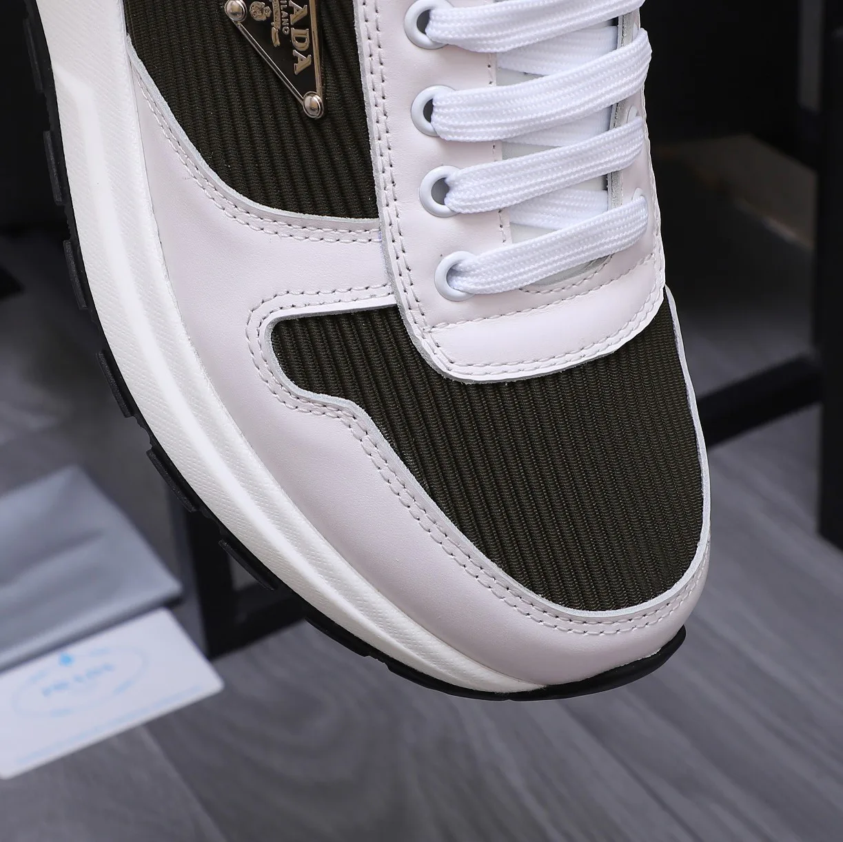 Men's Sneakers PRADA 17429863