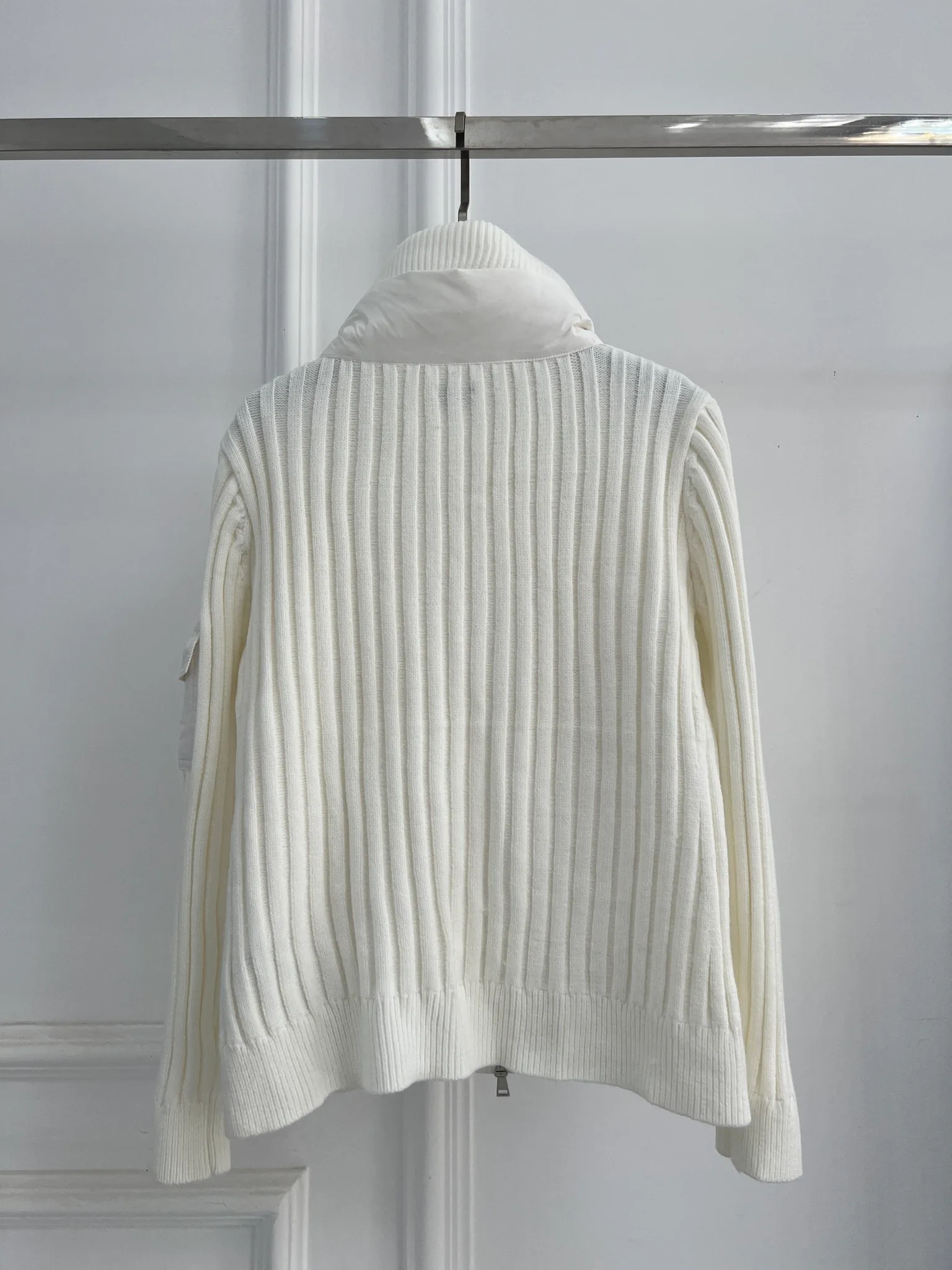 Women's Jackets And Down Jackets MONCLER 18416279