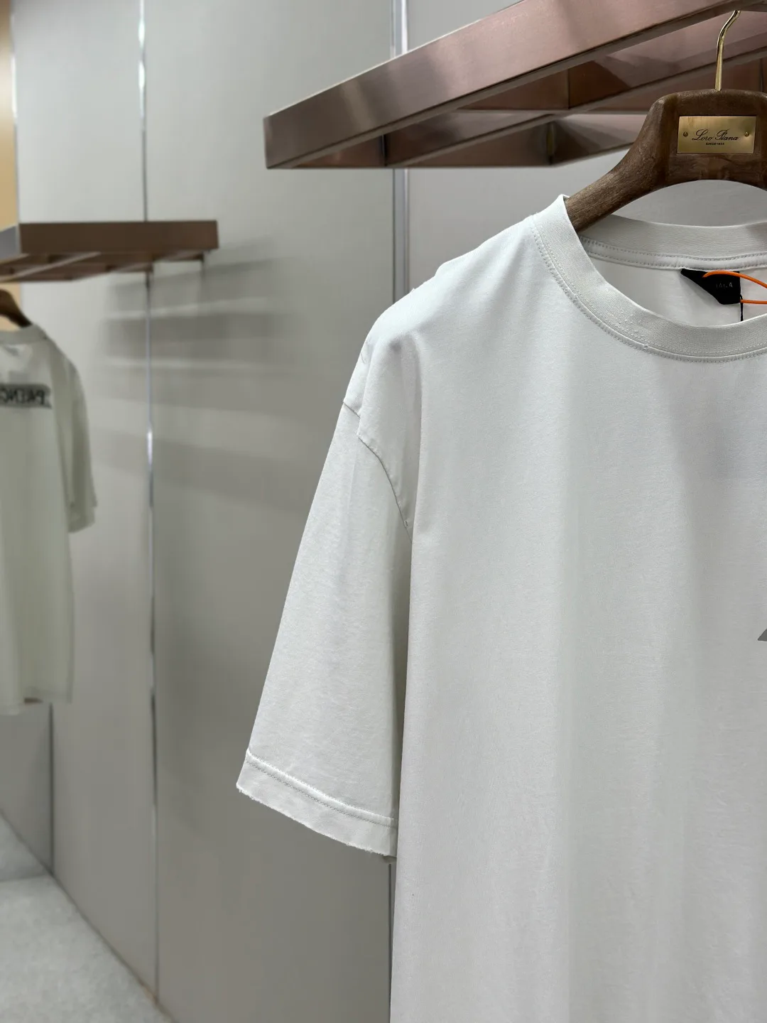 Women's T-Shirts BALENCIAGA 18191123