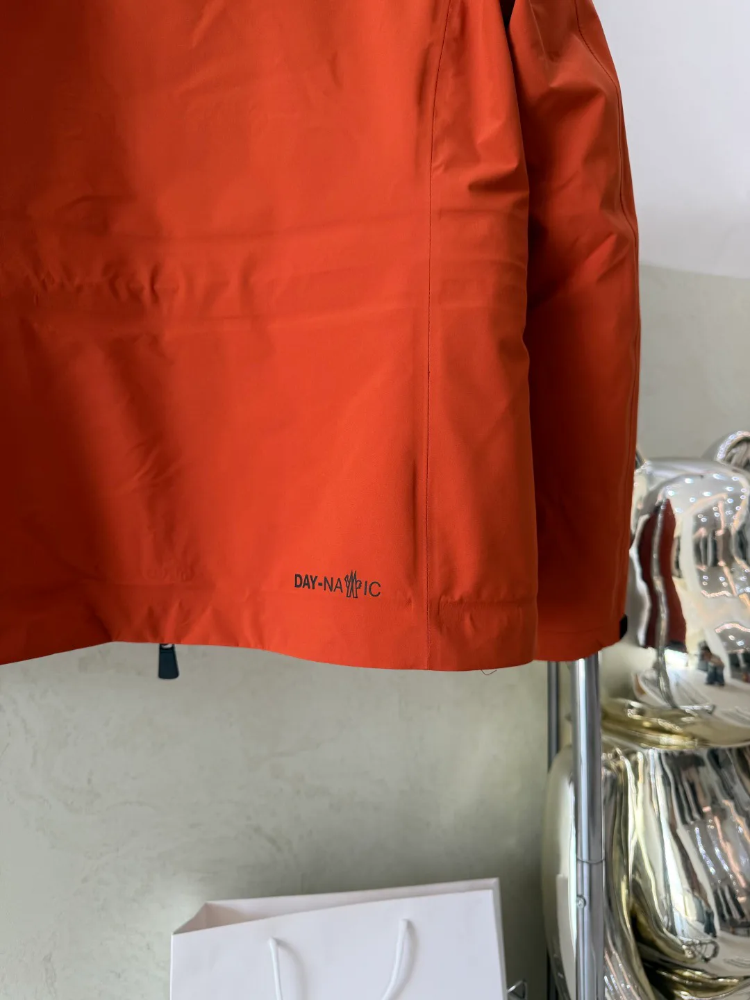Women's Jackets And Down Jackets MONCLER 18043545