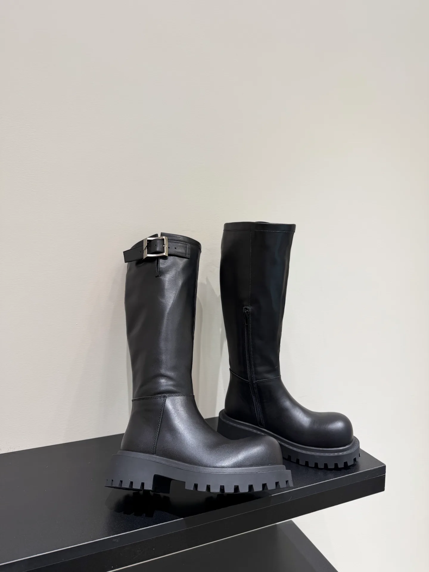 Women's Boots BALENCIAGA 18087564