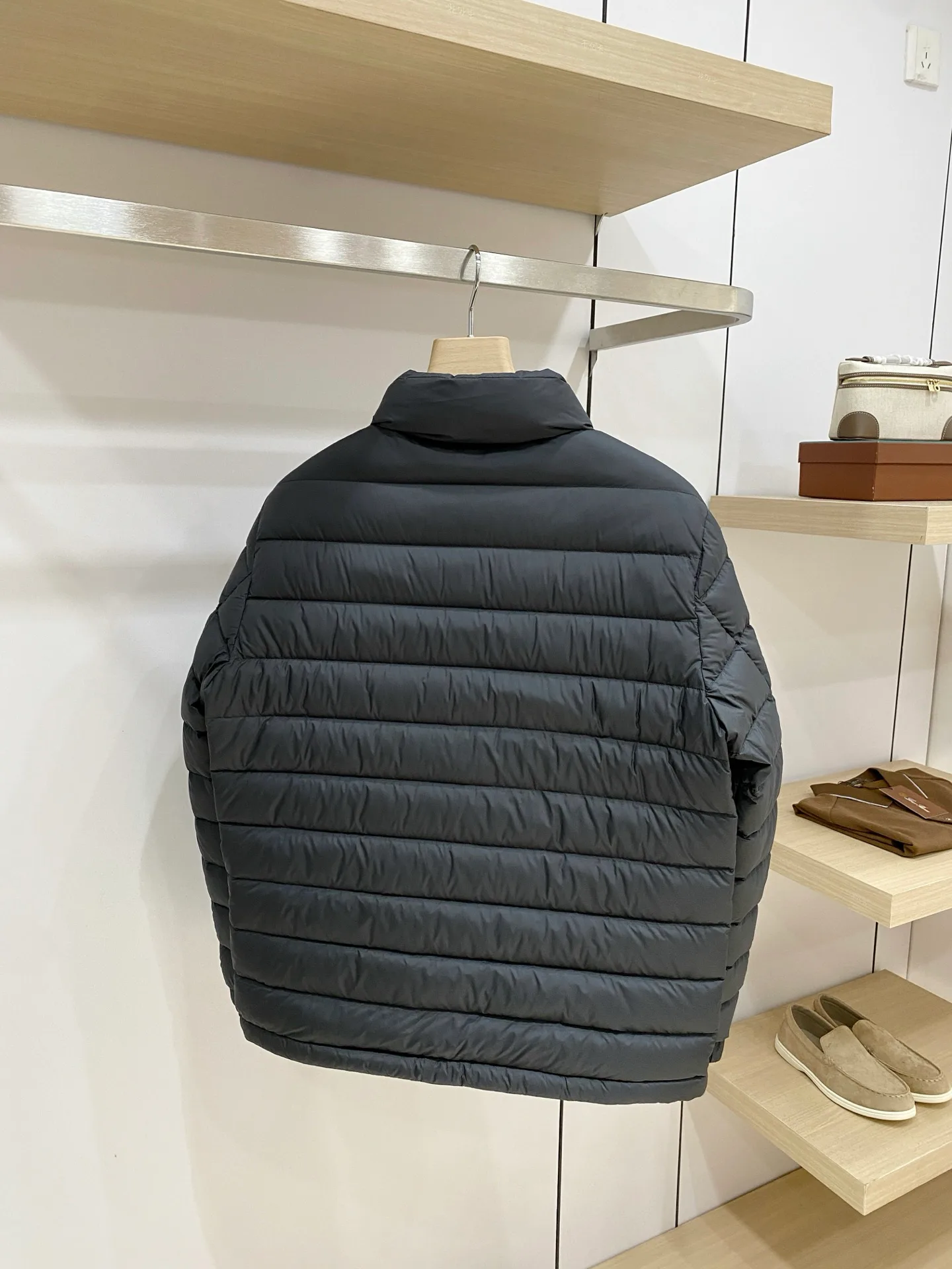 Куртки И Пуховики Мужские Prada 18596329