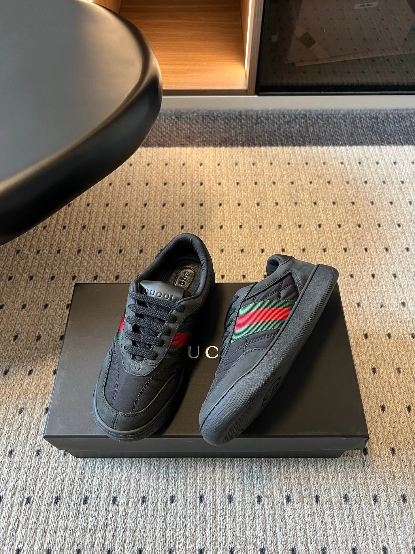 Women's Sneakers GUCCI 17926086