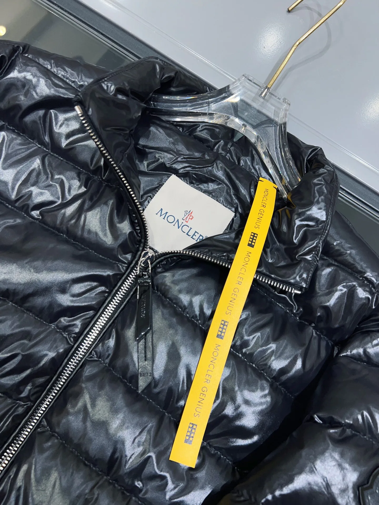 Men's Jackets And Down Jackets MONCLER 17915022