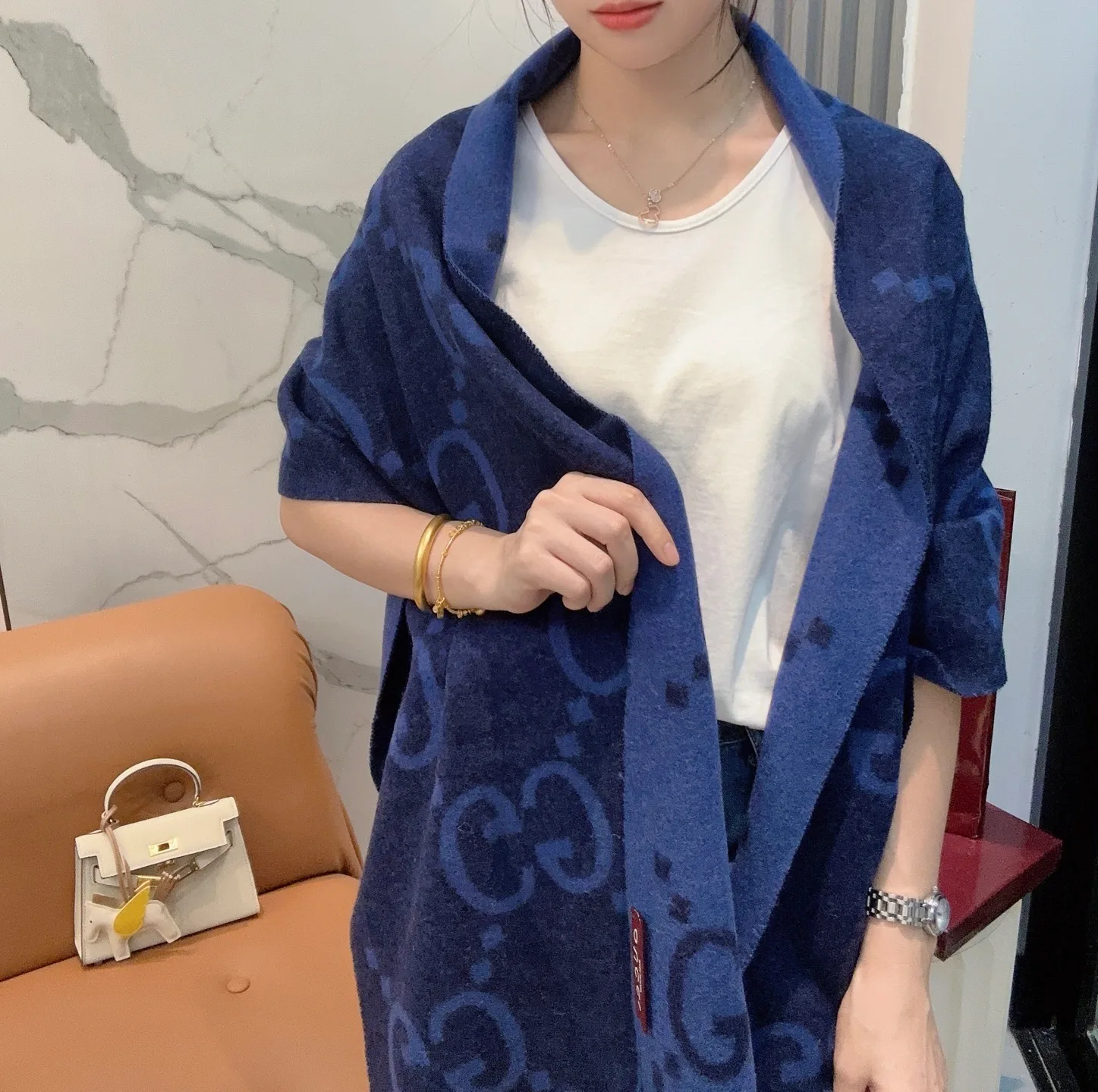 Scarves GUCCI 18105424