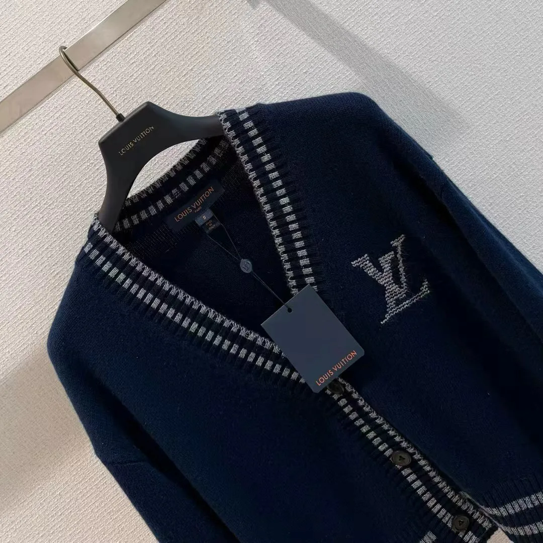 Women's Jumpers And Sweaters LOUIS VUITTON 17974130