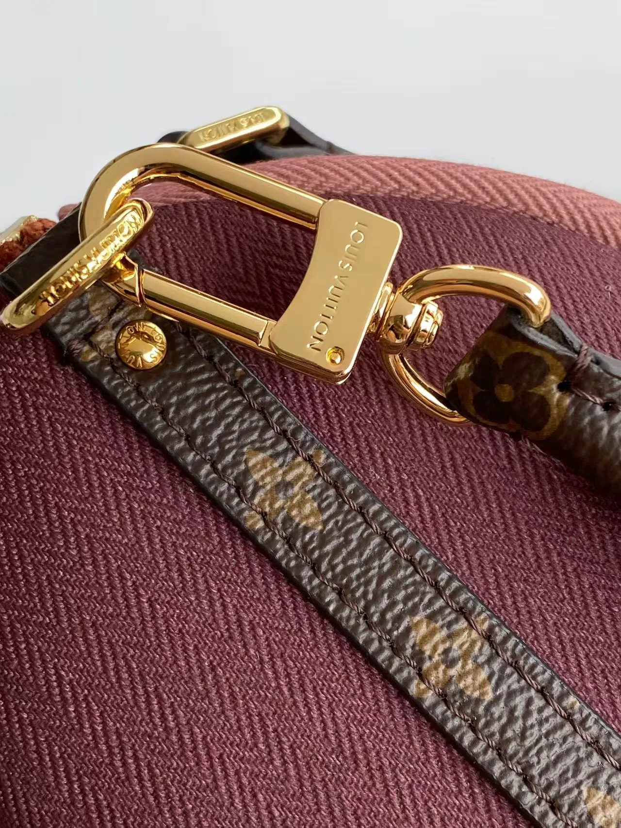 Women's Classic Handbags LOUIS VUITTON 17948736