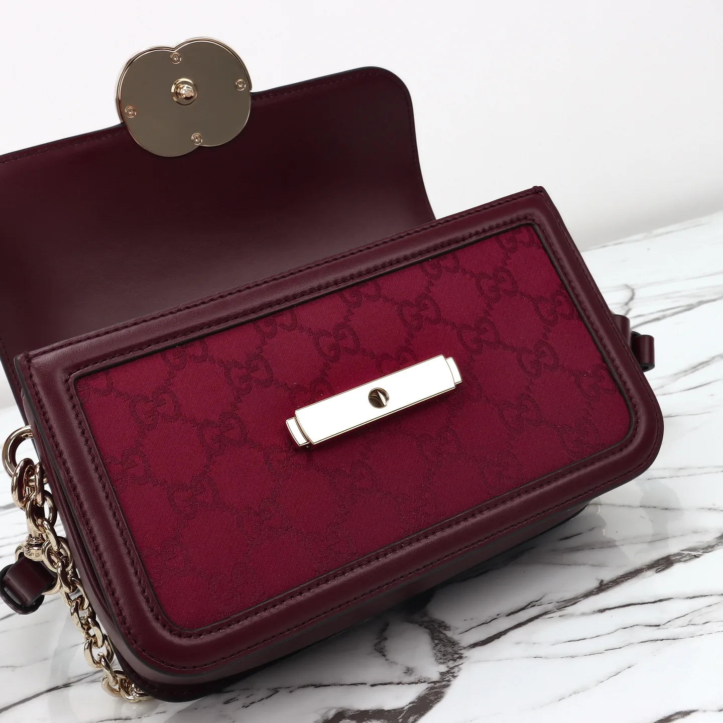 Women's Classic Handbags GUCCI 18210727