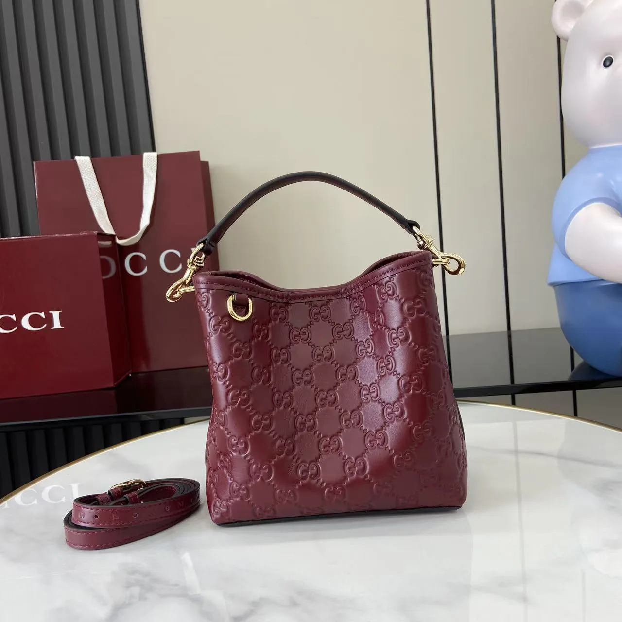 Women's Classic Handbags GUCCI 18404544