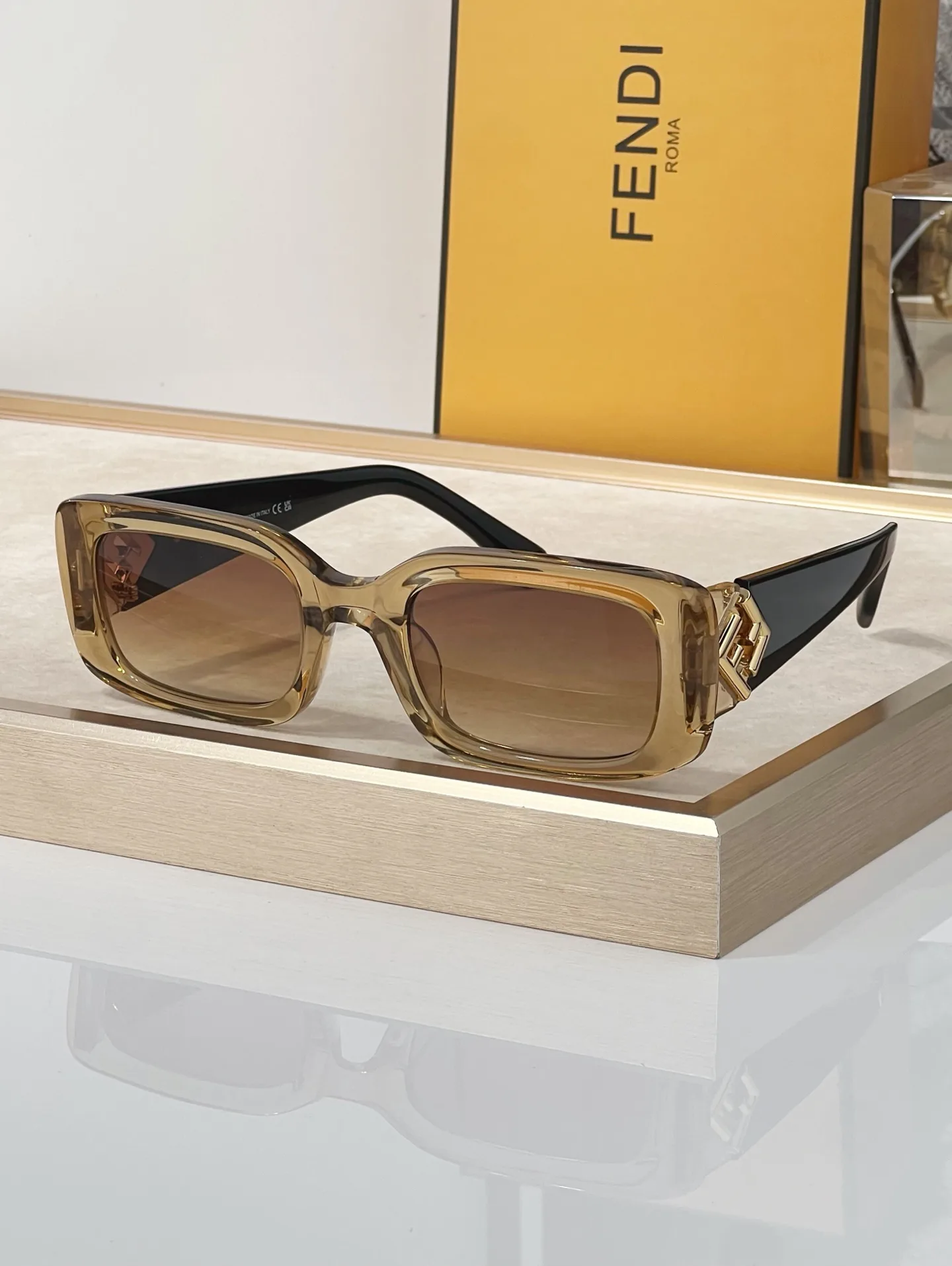 Glasses FENDI 17733339