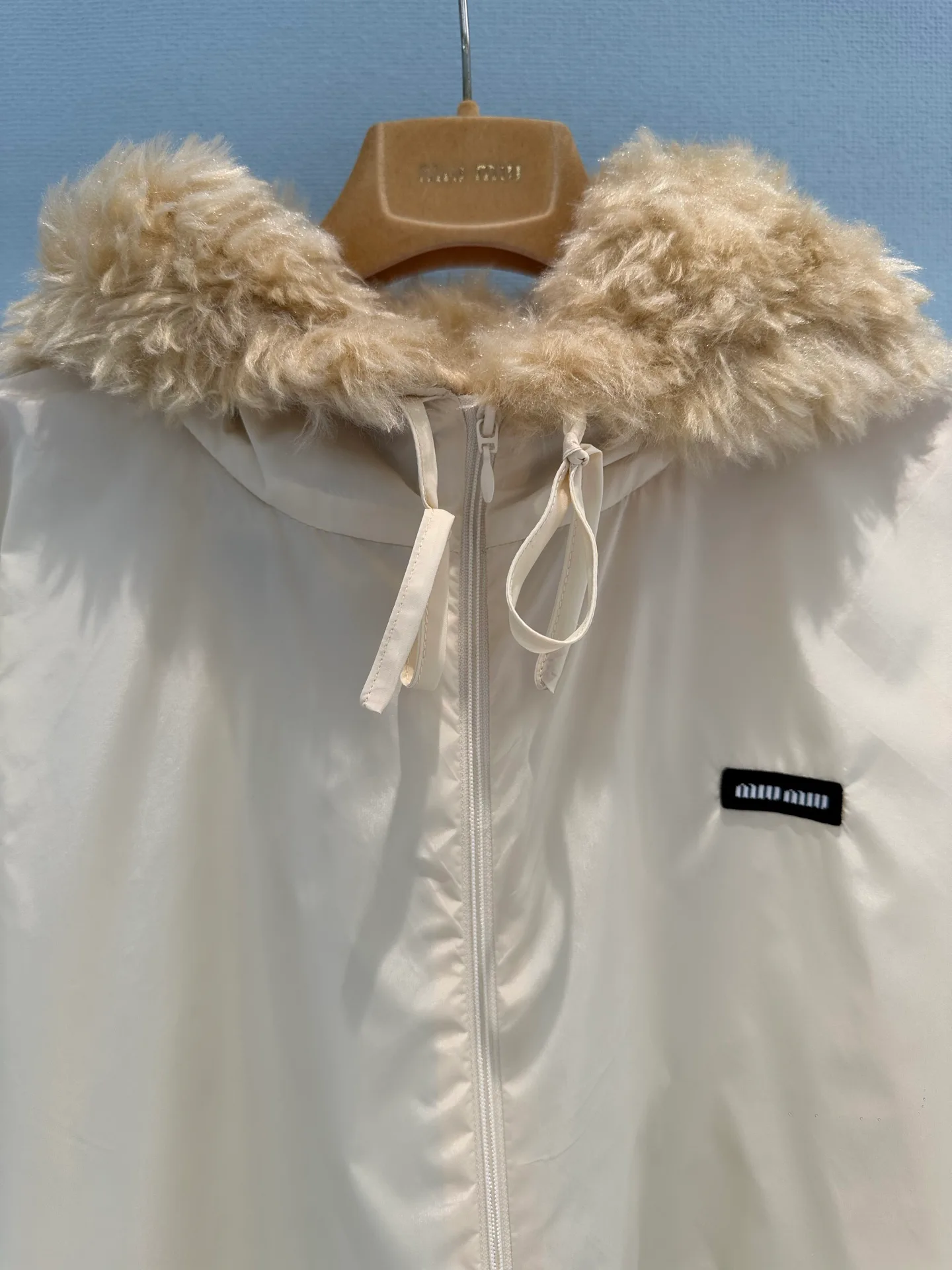Women's Jackets And Down Jackets MIU MIU 18114619