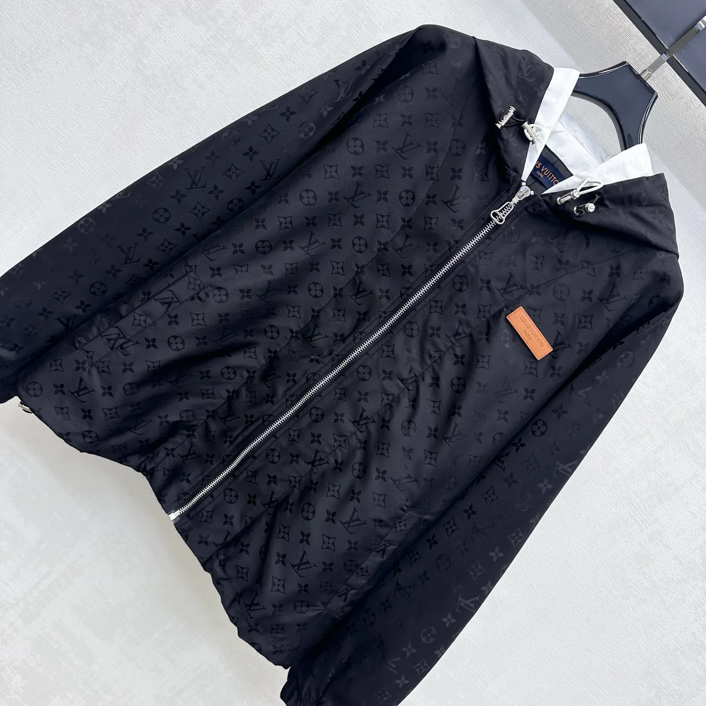 Women's Jackets And Down Jackets LOUIS VUITTON 18555703