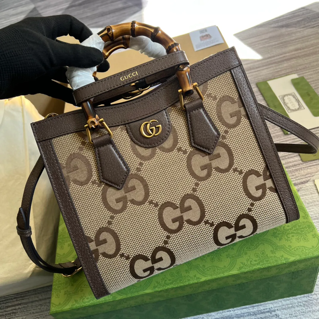 Women's Classic Handbags GUCCI 17949132