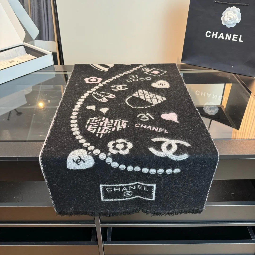 Scarves CHANEL 18104901