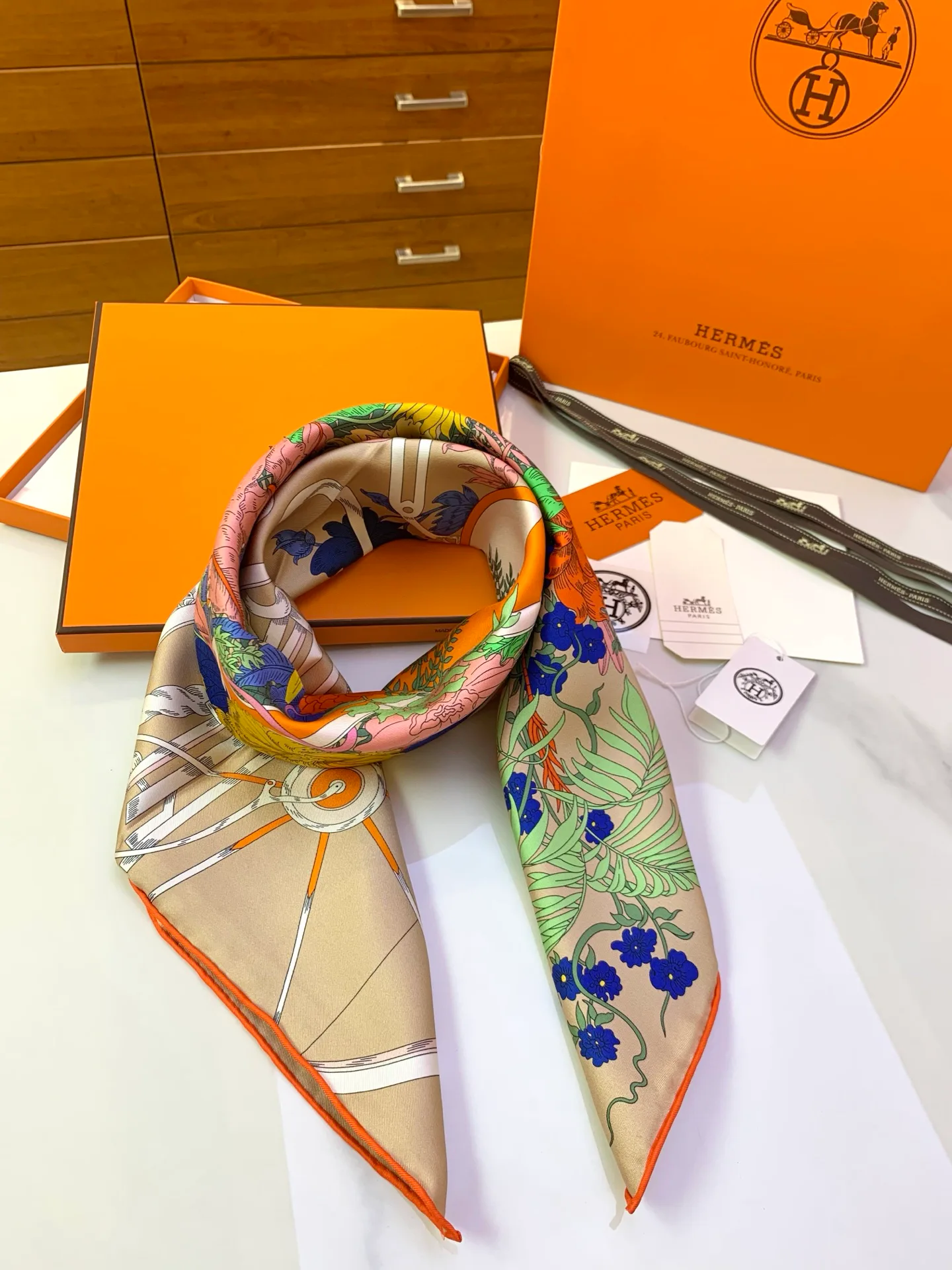 Silk Scarves HERMES 18040262