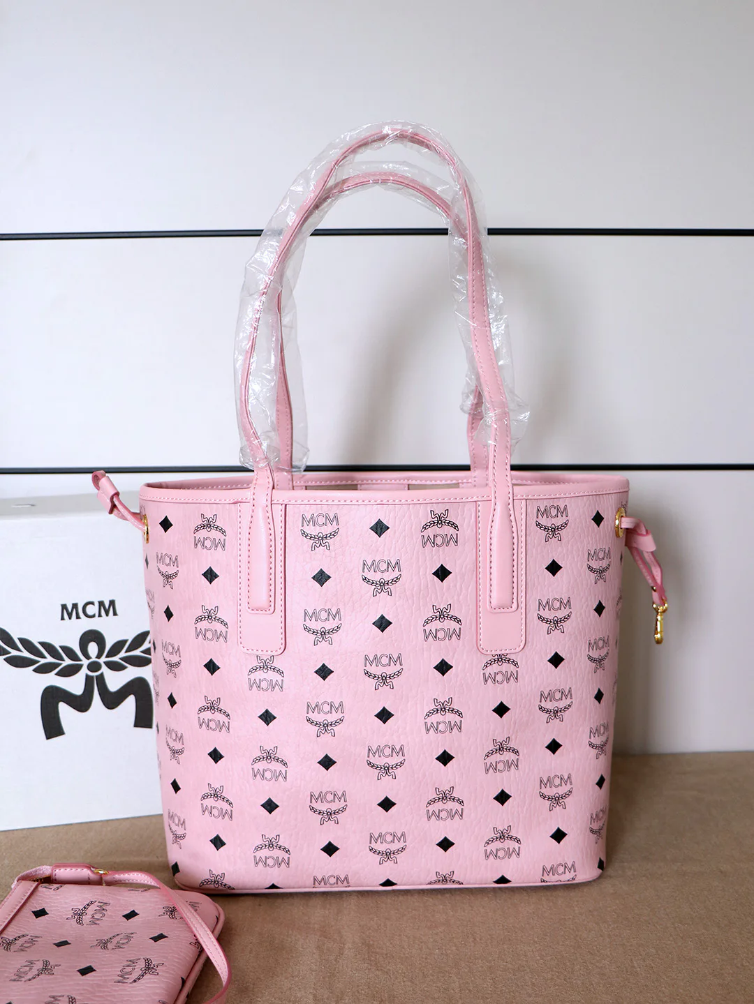 Women's Classic Handbags MCM 18223303