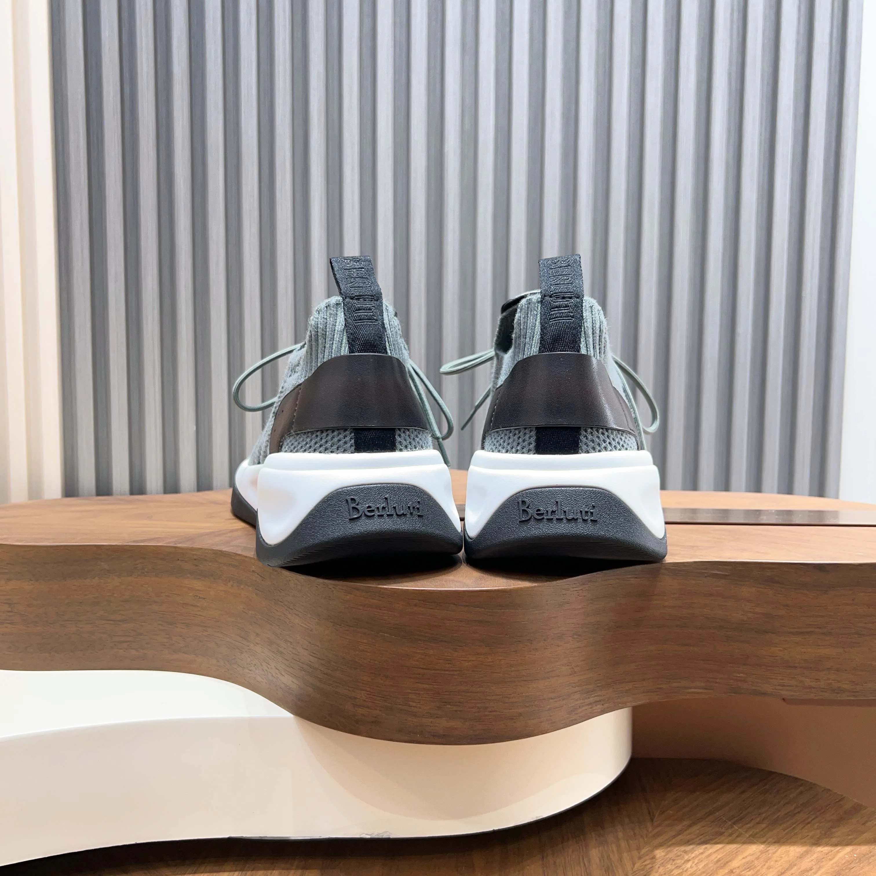 Men's Sneakers BERLUTI 18453034