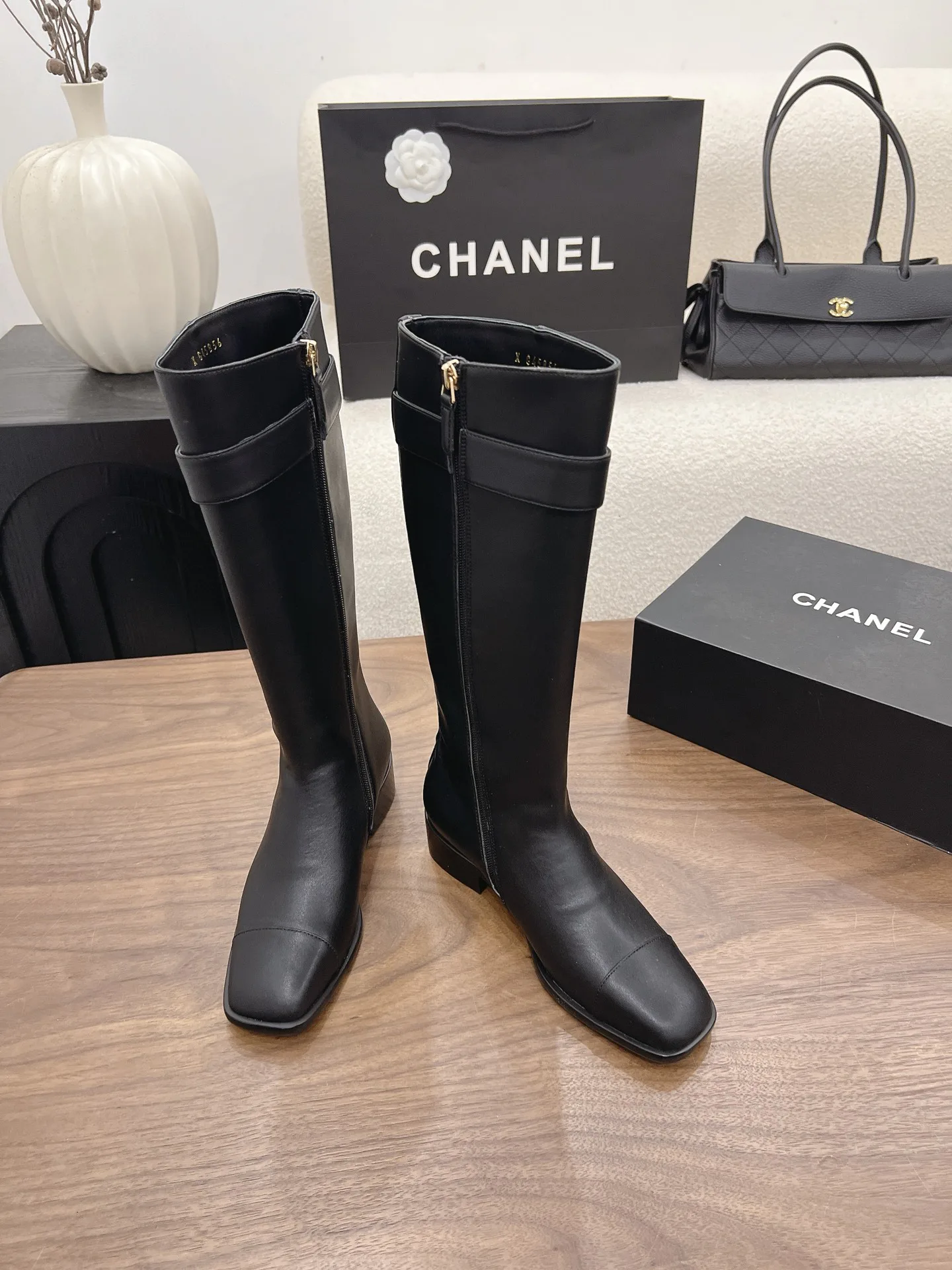 Women's Boots CHANEL 17981369