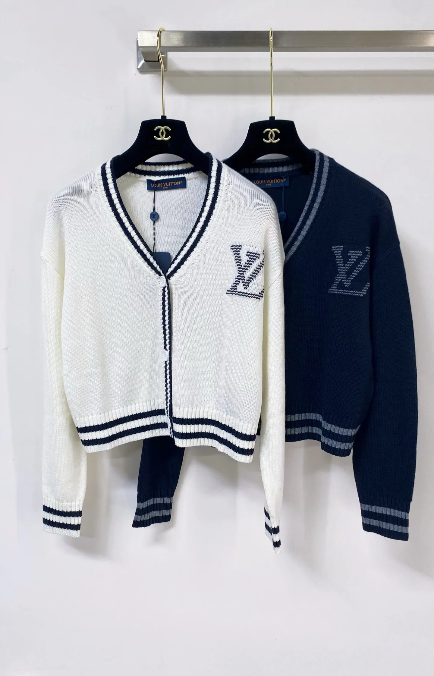 Women's Jumpers And Sweaters LOUIS VUITTON 18358451