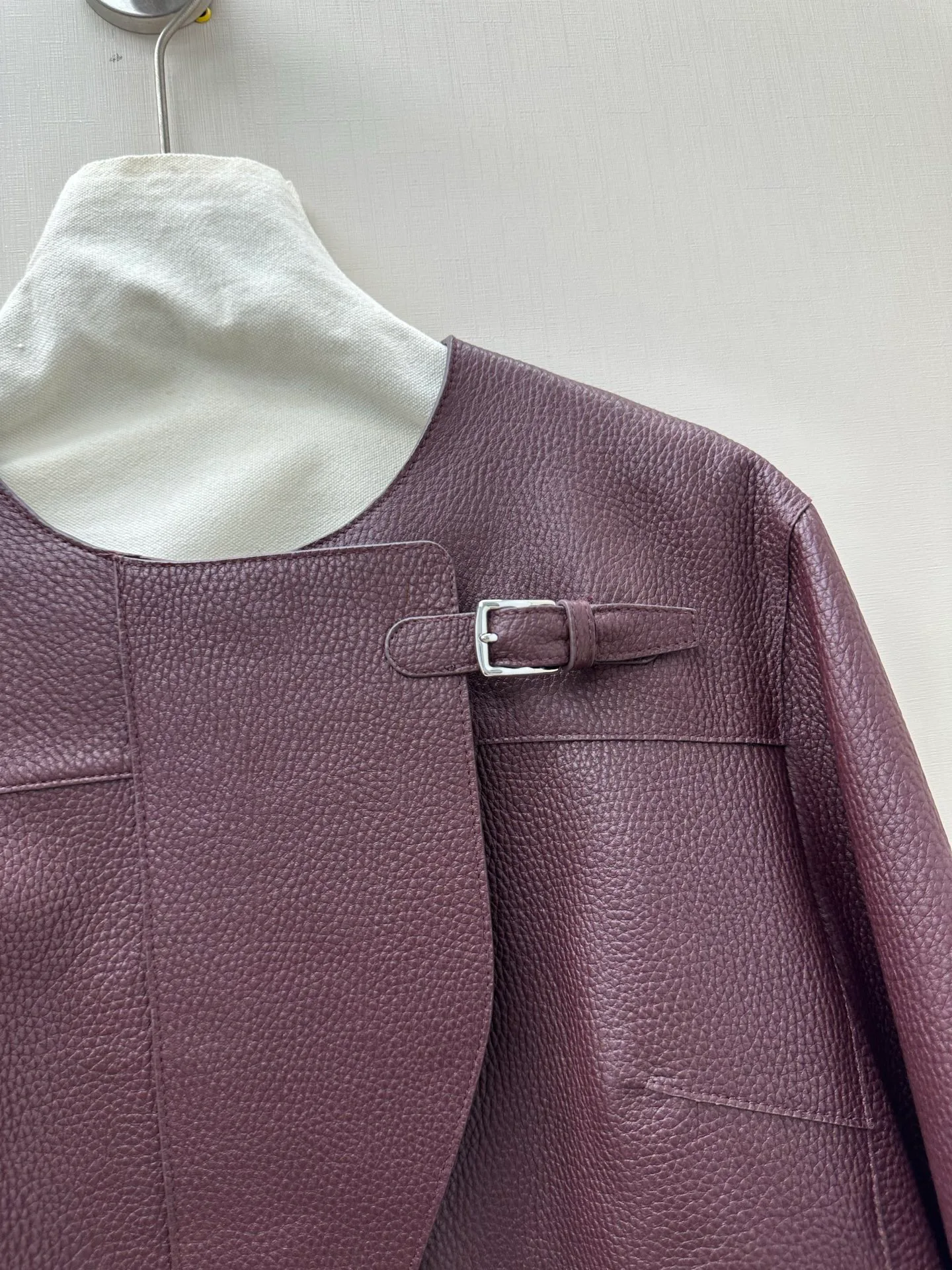 Women's Leather Jackets And Sheepskin Coats HERMES 17940573