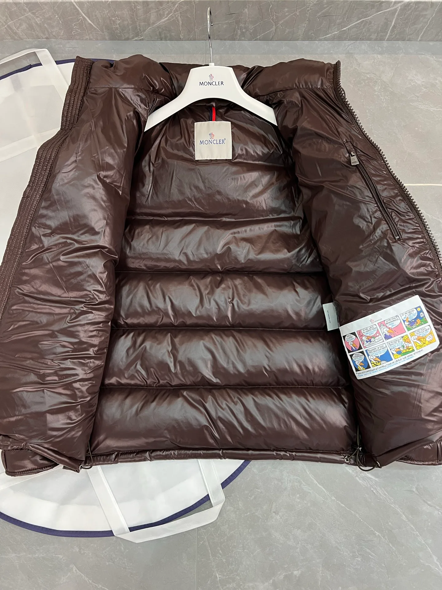 Men's Jackets And Down Jackets MONCLER 18111317