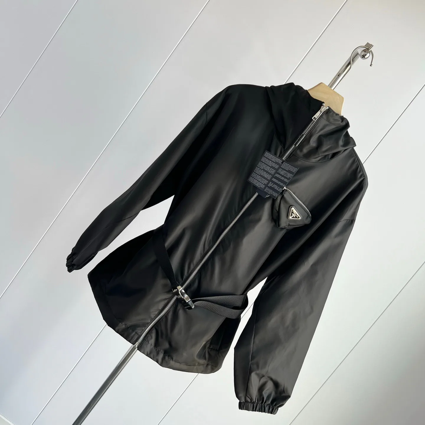 Women's Jackets And Down Jackets PRADA 18145423