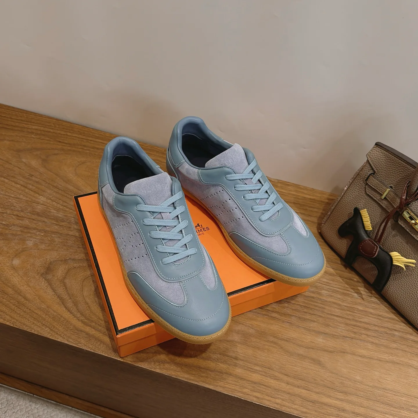 Women's Sneakers HERMES 18230937