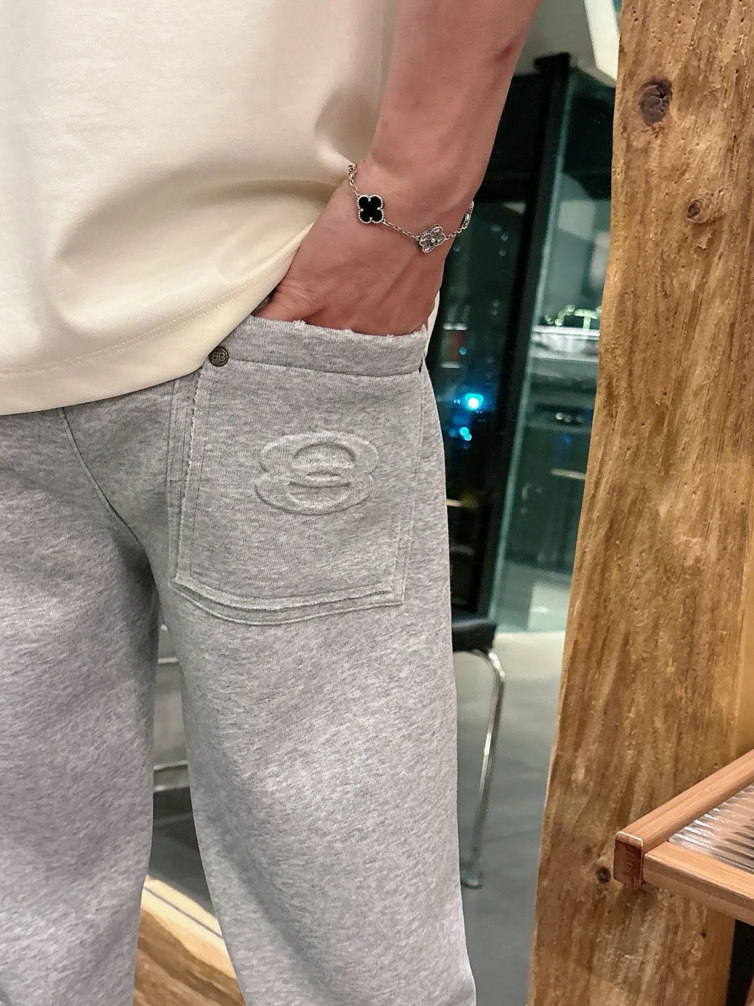 Men's Trousers BALENCIAGA 17810705