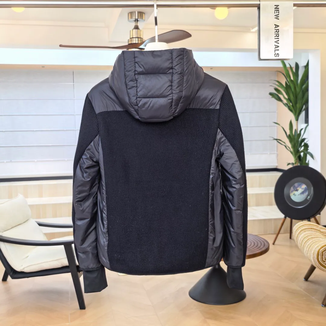 Women's Jackets And Down Jackets MONCLER 18130377
