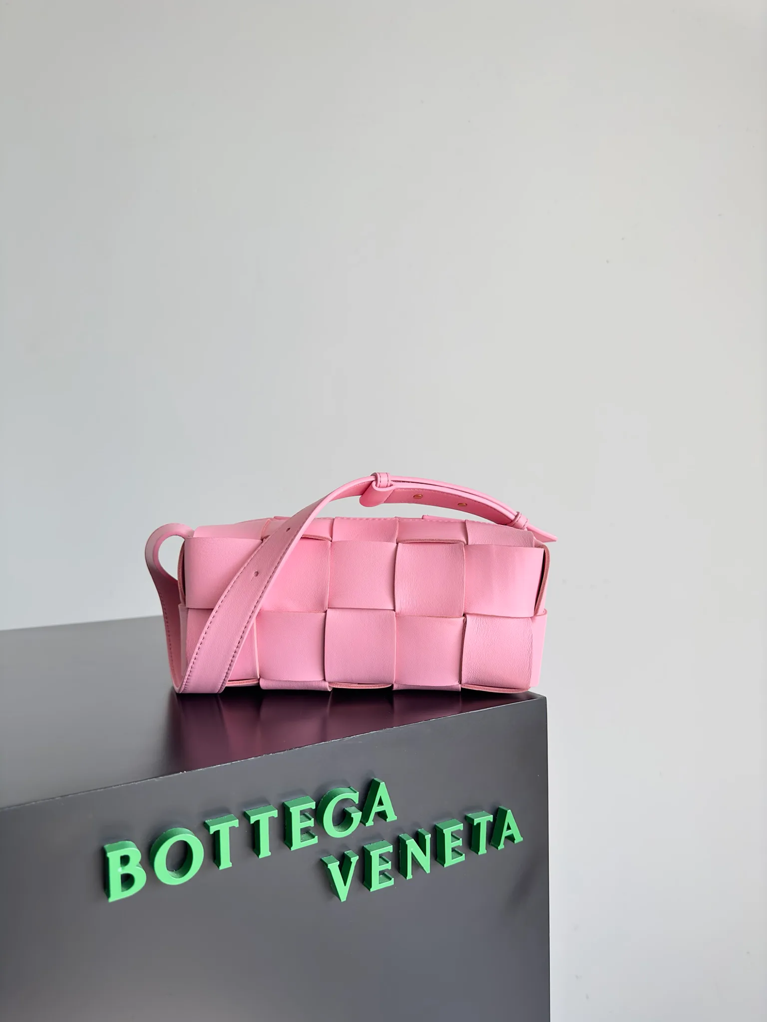 Women's Classic Handbags BOTTEGA VENETA 18161090
