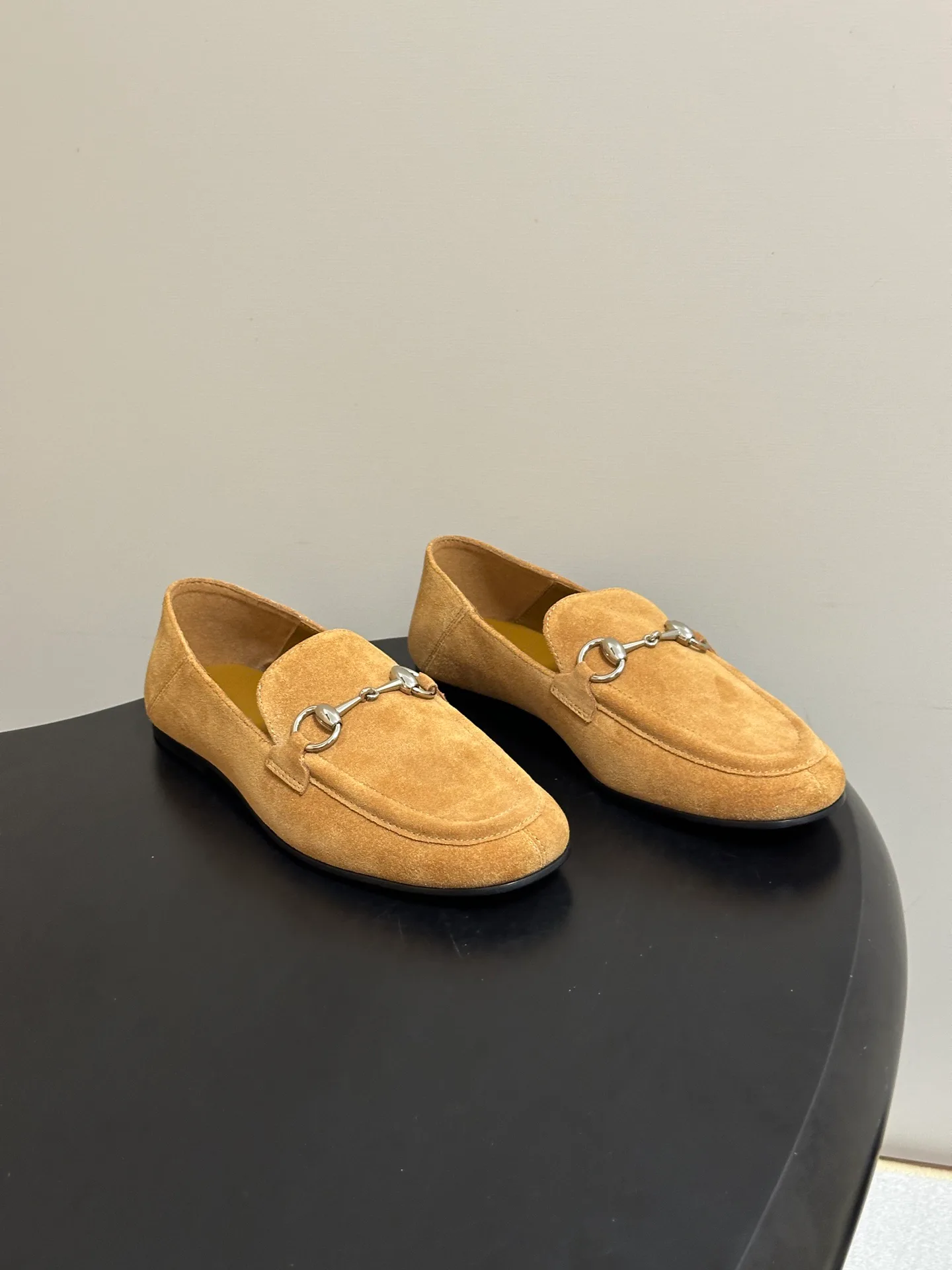 Women's Loafers And Moccasins GUCCI 18049750