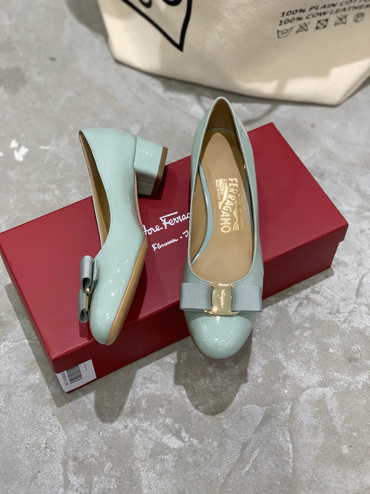Women's Ballet Flats SALVATORE FERRAGAMO 18340664