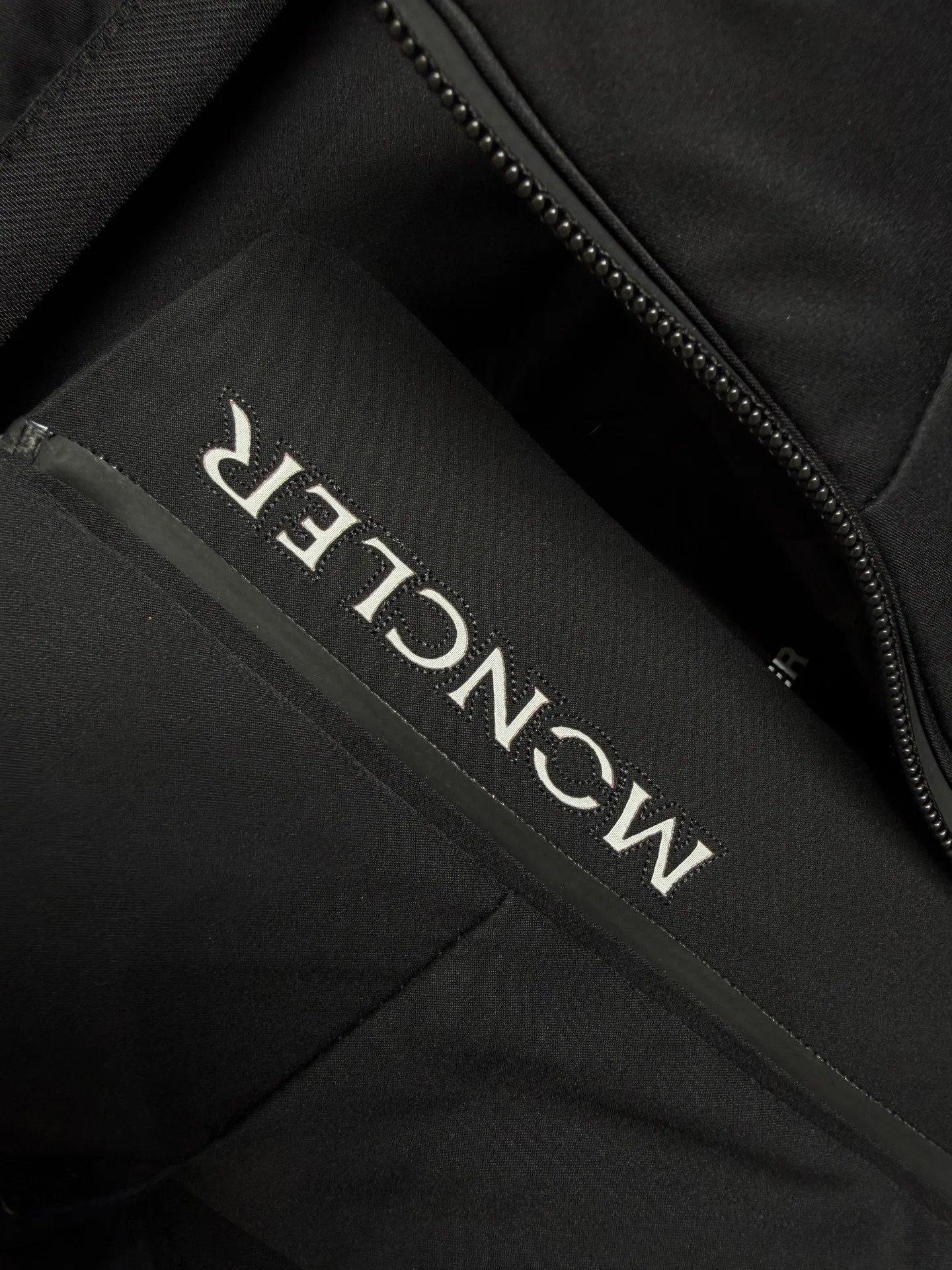 Men's Jackets And Down Jackets MONCLER 17925011