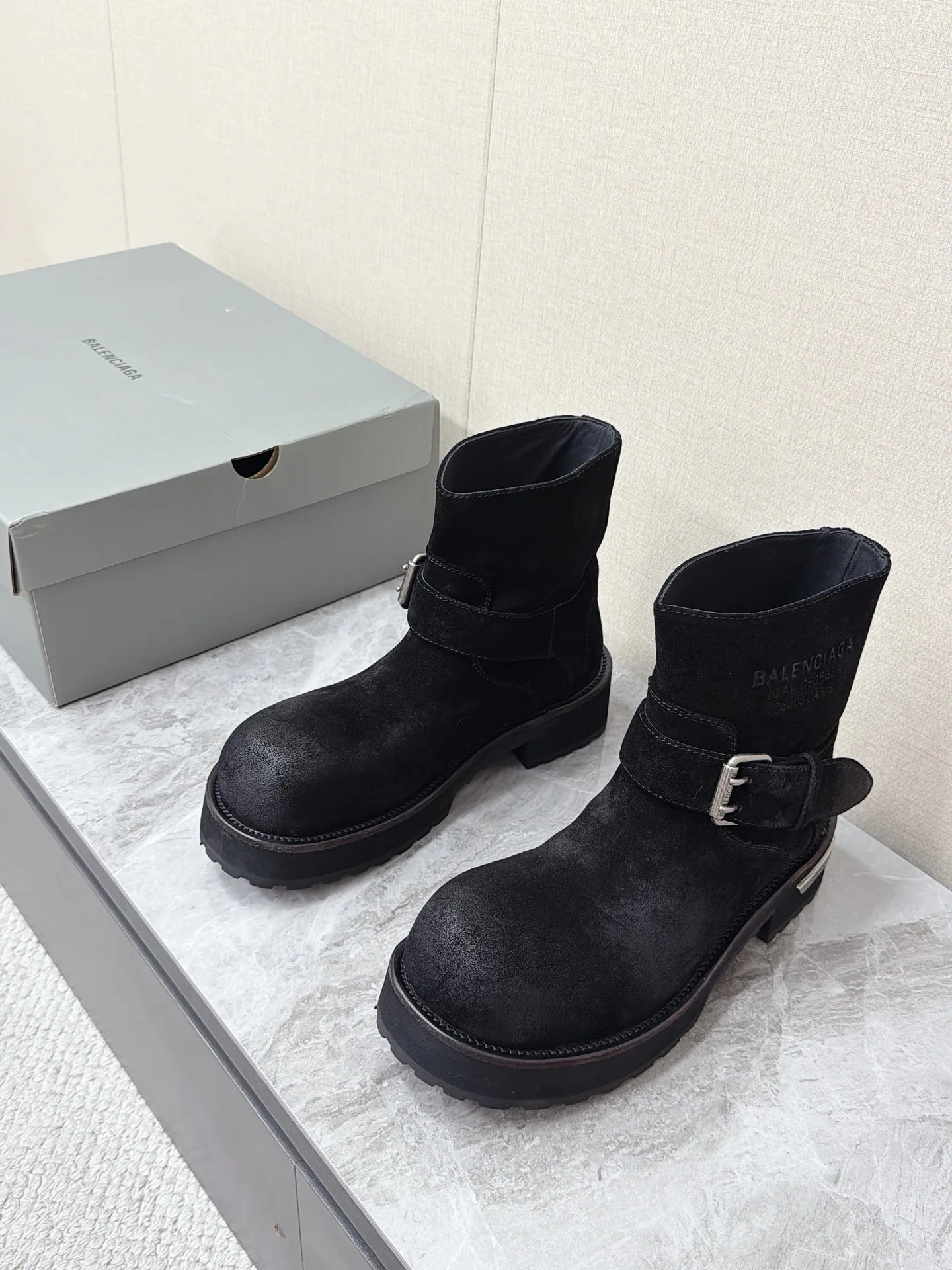 Women's Ankle Boots BALENCIAGA 18011902